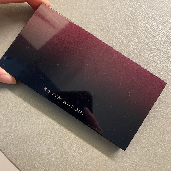 ✨Kevyn Aucoin highlights - new condition! - Picture 2 of 2